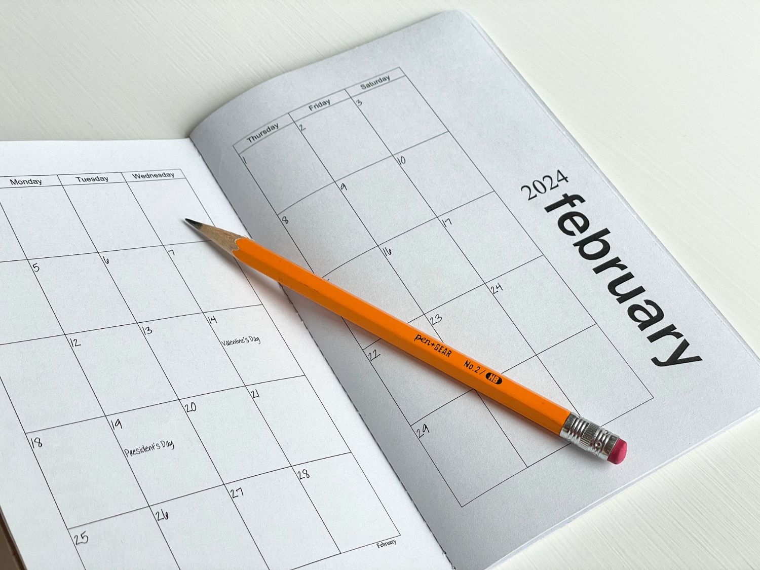 Printable Pocket Calendar 2025 Free Apollo Quinnt